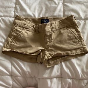 Khaki shorts American eagle